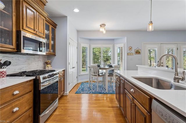 117 Montgomery LN, Yorktown, VA 23692