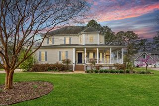117 Montgomery LN, Yorktown, VA 23692
