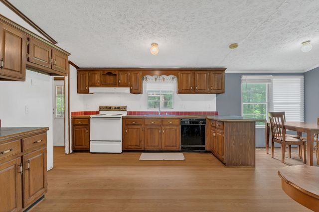1812 Highway 52, E, Portland, TN 37148