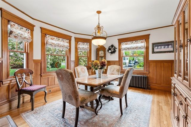 9 White Ave, Wakefield, MA 01880
