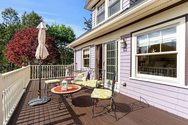 9 White Ave, Wakefield, MA 01880
