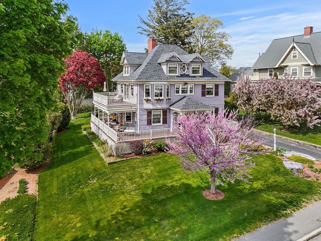 9 White Ave, Wakefield, MA 01880