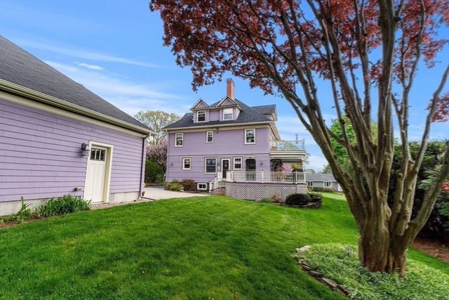 9 White Ave, Wakefield, MA 01880