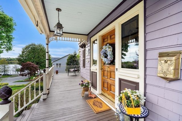 9 White Ave, Wakefield, MA 01880