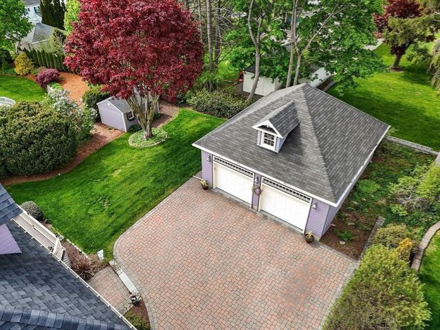 9 White Ave, Wakefield, MA 01880