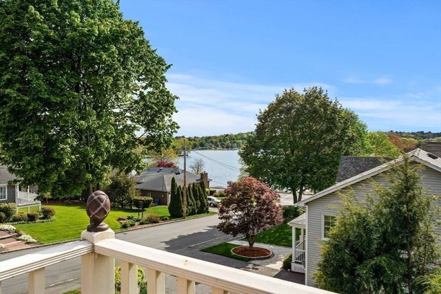 9 White Ave, Wakefield, MA 01880