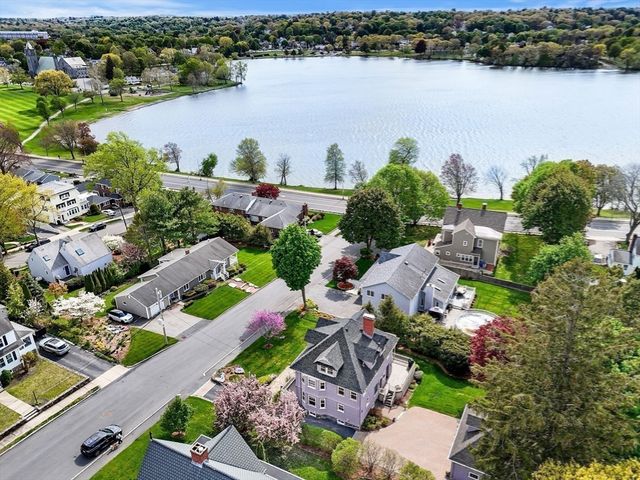 9 White Ave, Wakefield, MA 01880