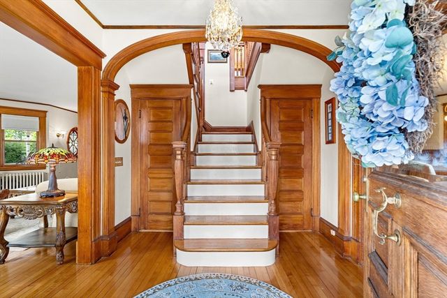 9 White Ave, Wakefield, MA 01880