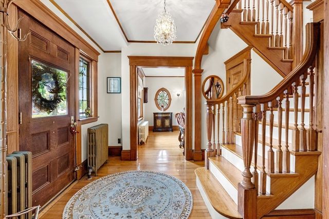 9 White Ave, Wakefield, MA 01880
