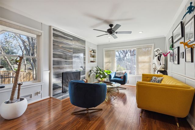 1522 Sylvan Avenue, Dallas, TX 75208