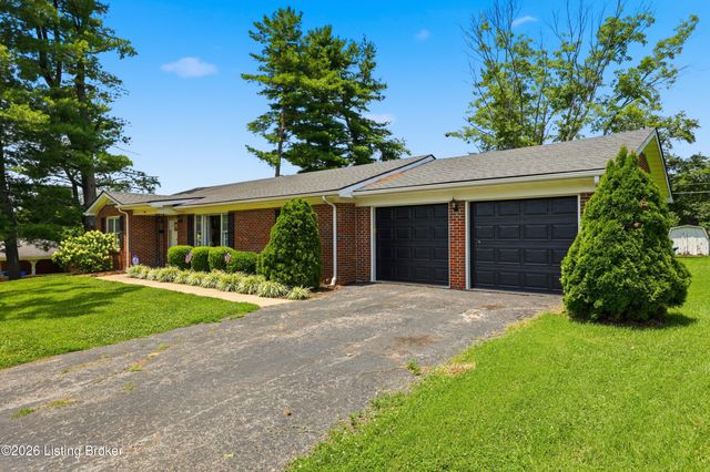 220 Forrest Dr, Lawrenceburg, KY 40342