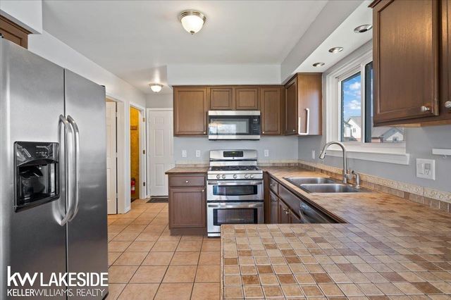 53558 Spurry Lane, Chesterfield Twp, MI 48051