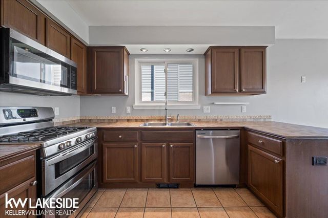 53558 Spurry Lane, Chesterfield Twp, MI 48051