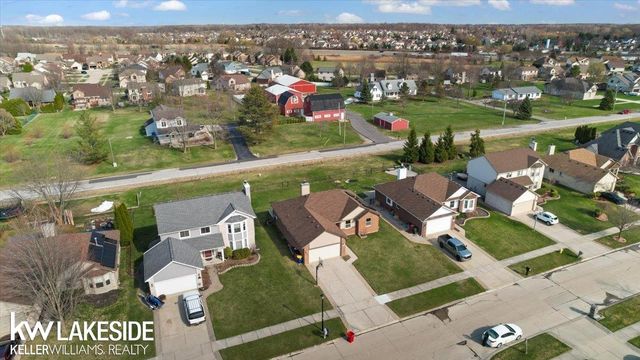 53558 Spurry Lane, Chesterfield Twp, MI 48051