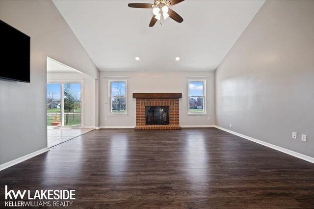 53558 Spurry Lane, Chesterfield Twp, MI 48051