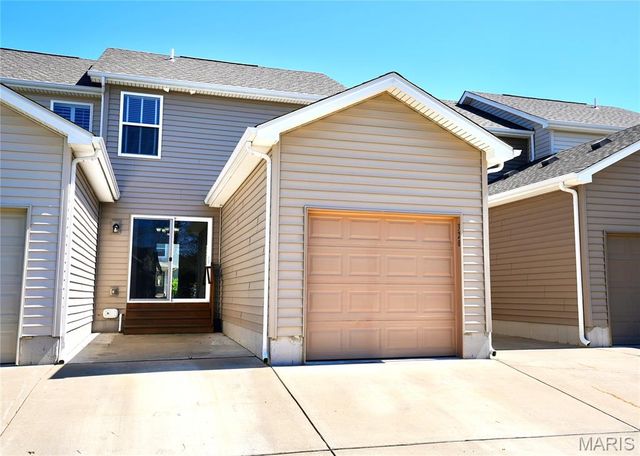 320 Countryshire Drive, Lake St Louis, MO 63367