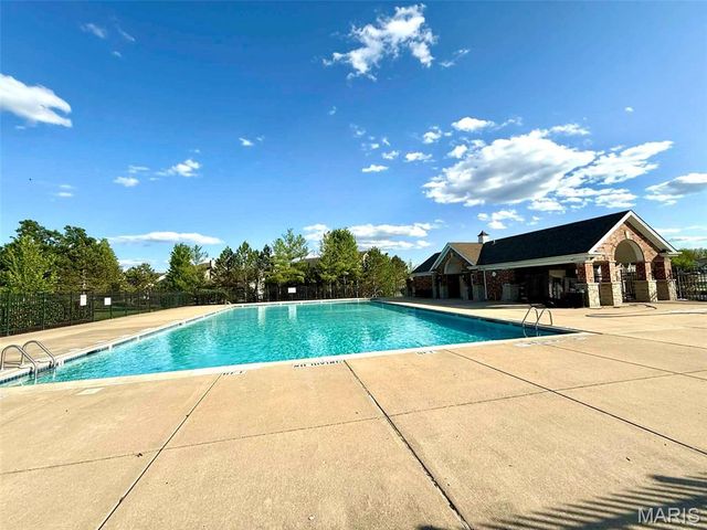 320 Countryshire Drive, Lake St Louis, MO 63367