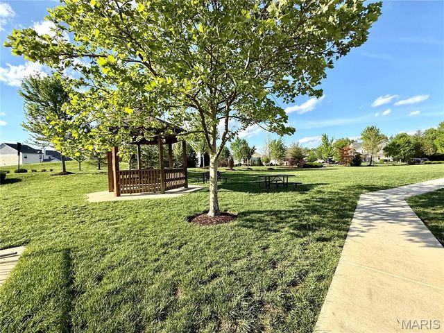 320 Countryshire Drive, Lake St Louis, MO 63367