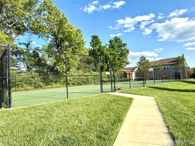 320 Countryshire Drive, Lake St Louis, MO 63367