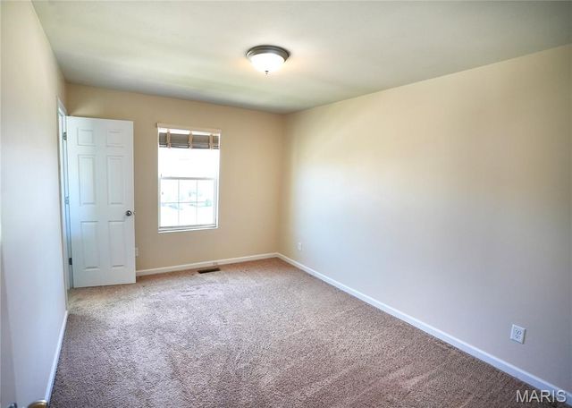 320 Countryshire Drive, Lake St Louis, MO 63367