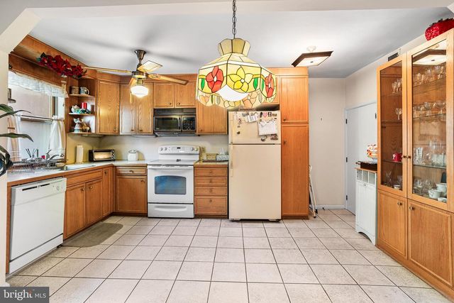 3107 S 13TH ST, Philadelphia, PA 19148