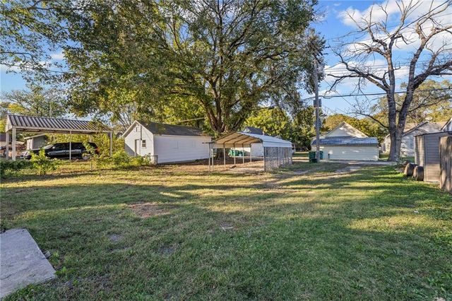 304 W Wea Street, Paola, KS 66071