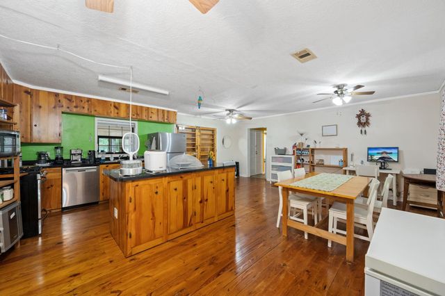 184 Rosemary Lane, Livingston, TX 77351