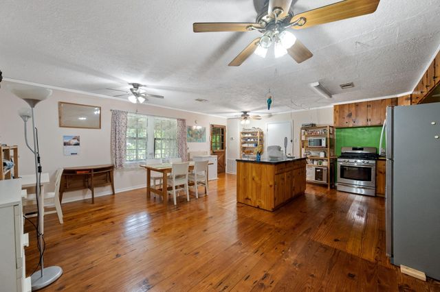 184 Rosemary Lane, Livingston, TX 77351