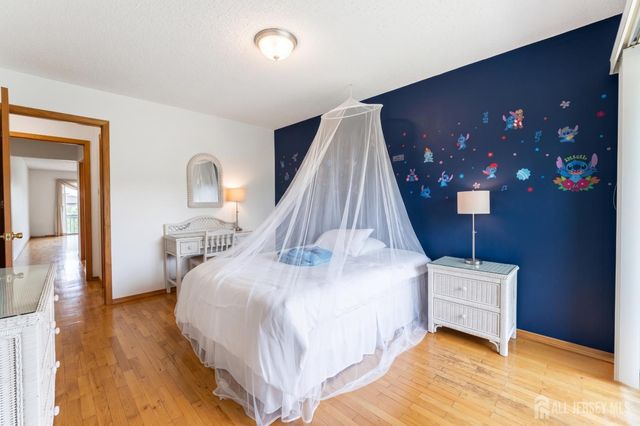 260 Westgate Drive, Edison, NJ 08820