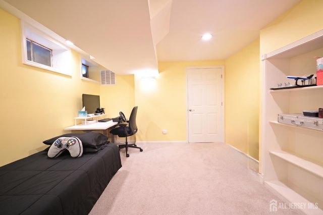 260 Westgate Drive, Edison, NJ 08820