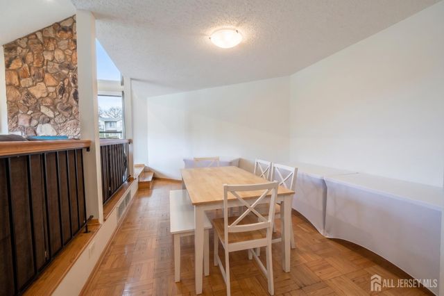 260 Westgate Drive, Edison, NJ 08820
