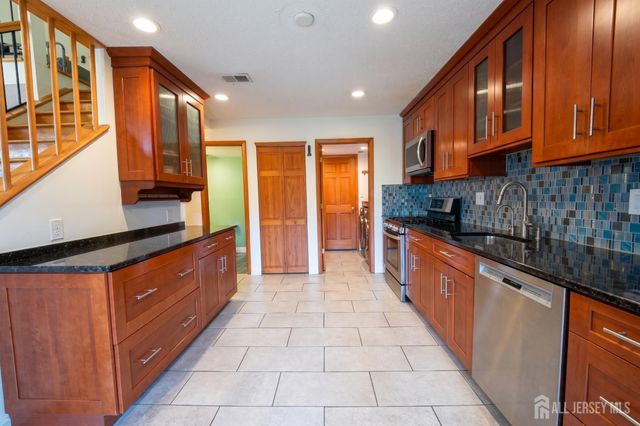260 Westgate Drive, Edison, NJ 08820