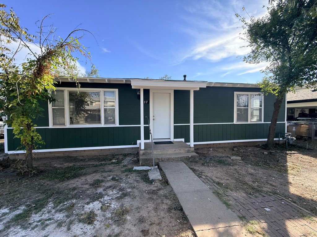 Image 1 of property listing at 417 W Ave V, San Angelo, TX 76903