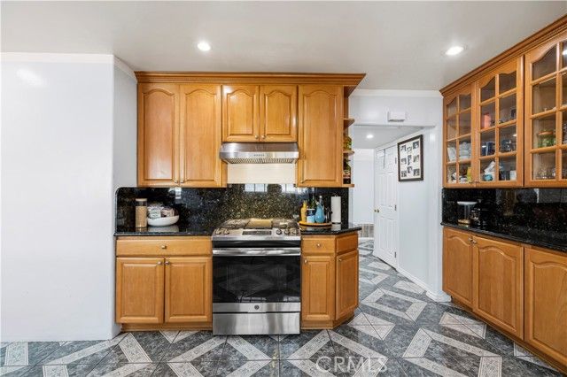 17174 Los Alimos, Granada Hills (los Angeles), CA 91344