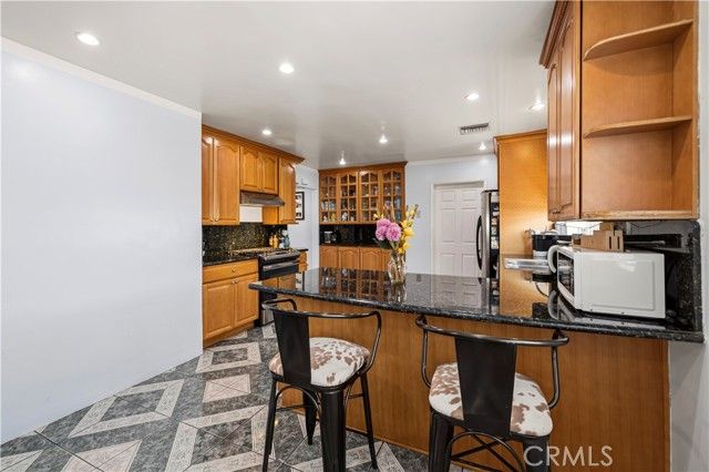 17174 Los Alimos, Granada Hills (los Angeles), CA 91344