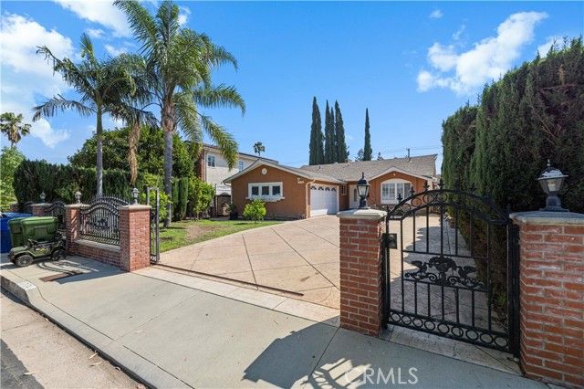 17174 Los Alimos, Granada Hills (los Angeles), CA 91344