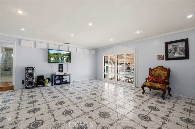 17174 Los Alimos, Granada Hills (los Angeles), CA 91344