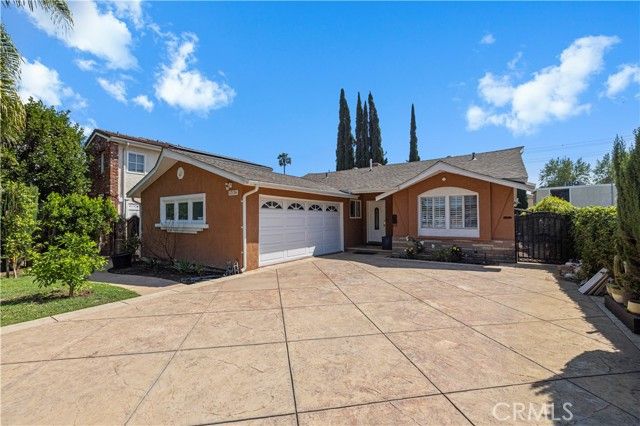 17174 Los Alimos, Granada Hills (los Angeles), CA 91344