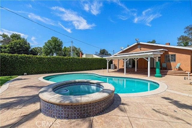 17174 Los Alimos, Granada Hills (los Angeles), CA 91344