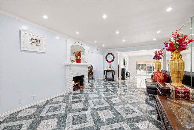 17174 Los Alimos, Granada Hills (los Angeles), CA 91344