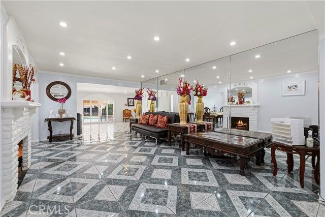 17174 Los Alimos, Granada Hills (los Angeles), CA 91344