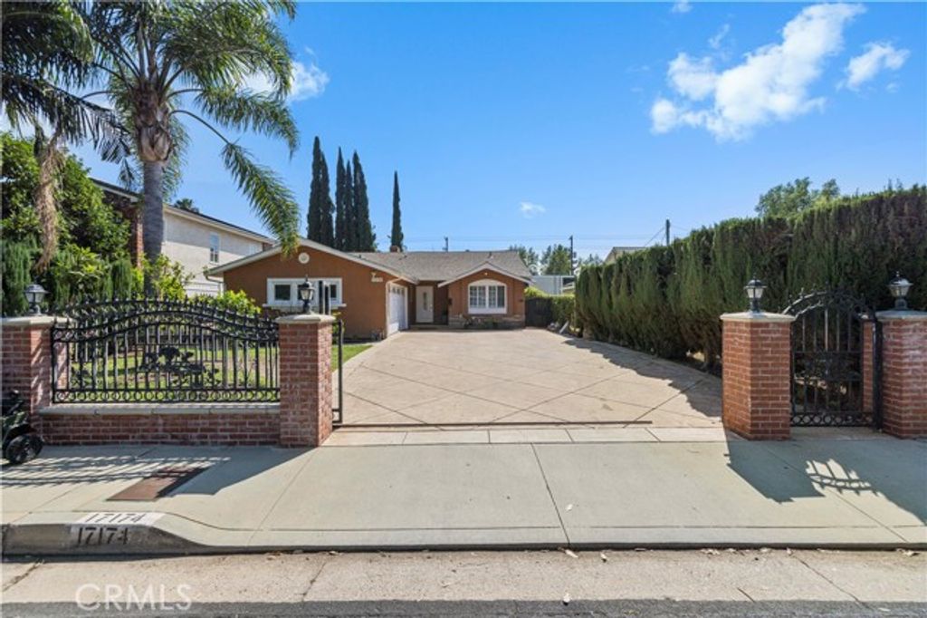 17174 Los Alimos, Granada Hills (los Angeles), CA 91344