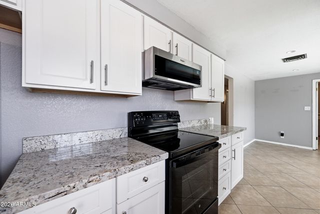 3737 W Griswold Road, Phoenix, AZ 85051