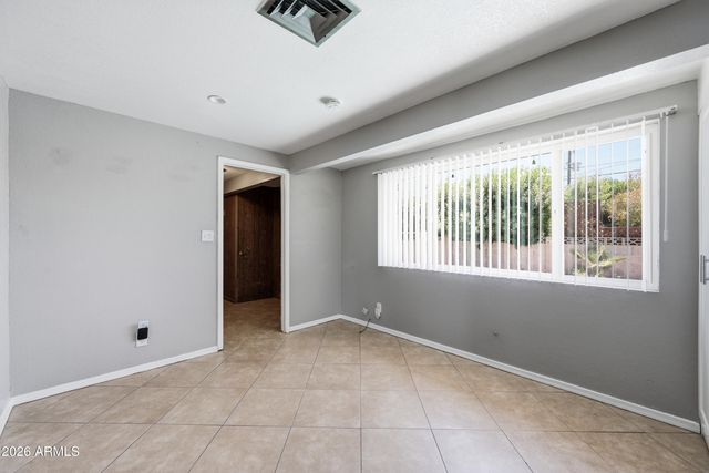 3737 W Griswold Road, Phoenix, AZ 85051