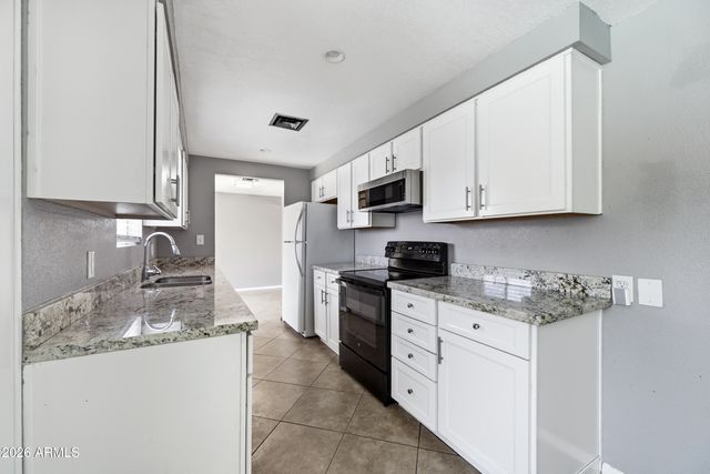 3737 W Griswold Road, Phoenix, AZ 85051