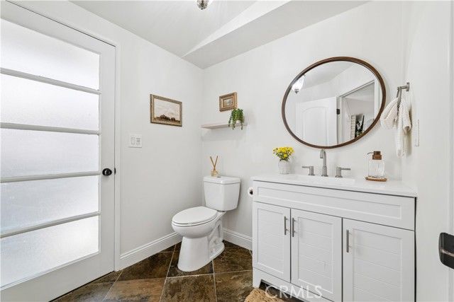 4590 Ensenada Drive, Woodland Hills (los Angeles), CA 91364