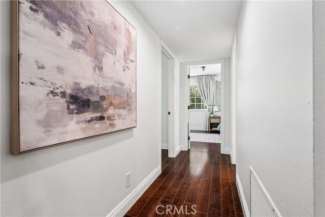 4590 Ensenada Drive, Woodland Hills (los Angeles), CA 91364