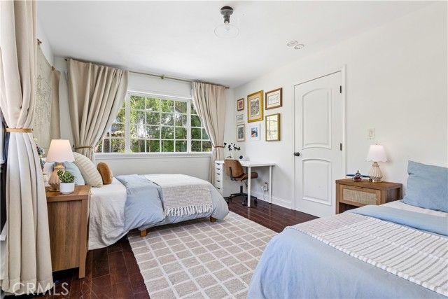 4590 Ensenada Drive, Woodland Hills (los Angeles), CA 91364