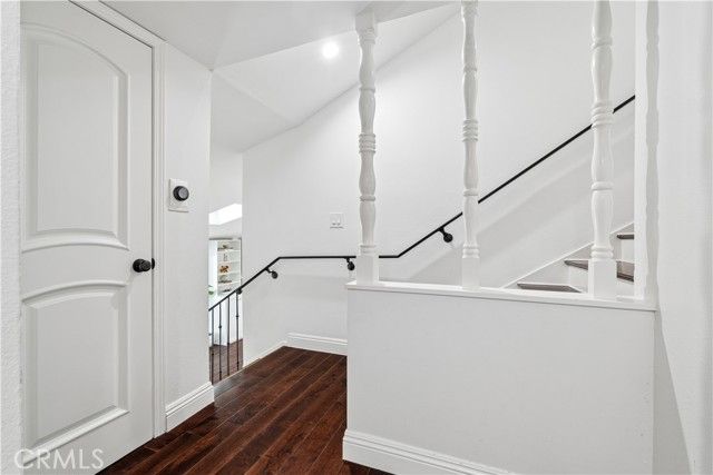 4590 Ensenada Drive, Woodland Hills (los Angeles), CA 91364