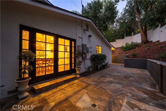 4590 Ensenada Drive, Woodland Hills (los Angeles), CA 91364